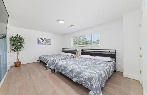 Pickleball-Basketball Oasis-Pool & Spacious Home - Photo 26