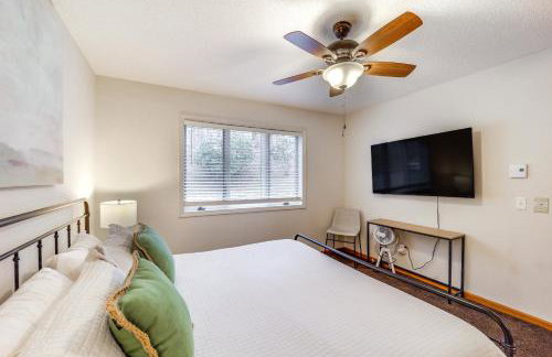 Sugar Mountain Chalet with Hot Tub and Ski Shuttle! - Foto 23