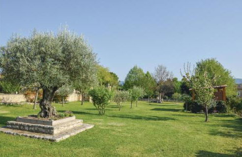 Lovely Home In Gordes With Kitchen - Photo 13