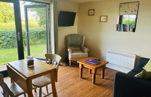 Secluded Log Cabin in beautiful private gardens - Foto 3