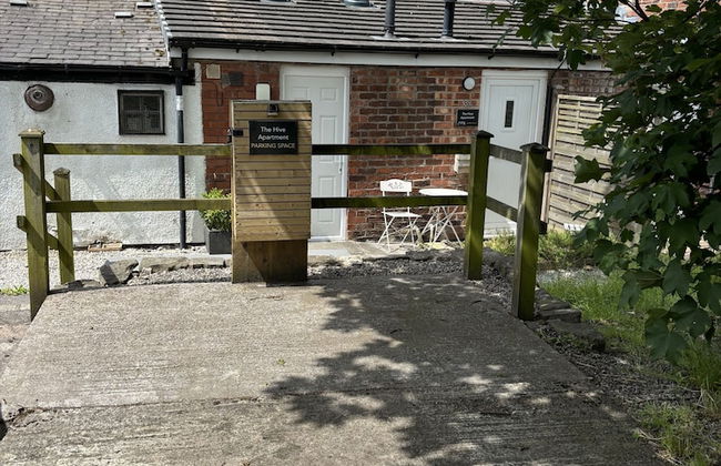 The Hive Apartment - Photo 19