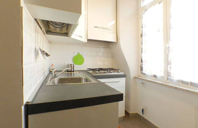 Black and White Movie Apartment - Foto 9