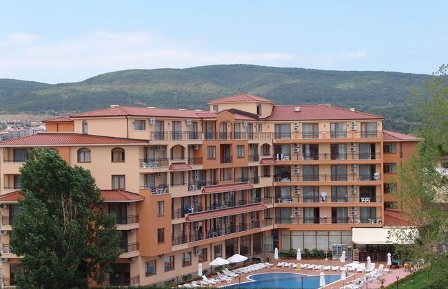 Apart-hotel Happy - Photo 1