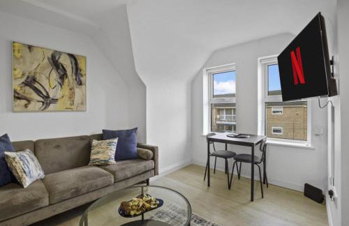 Modern Apartment I Self Check-in I Wi-Fi I Free Private Parking I Sleeps 3 - Foto 4