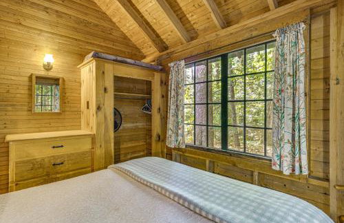 Rustic Cabin with Squam Lake Access and Fireplace! - Foto 15