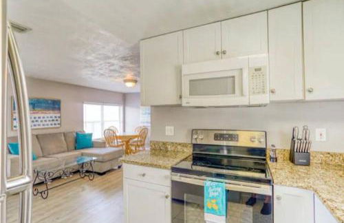 Summer Sands Lodge Unit 4 -2BR - Photo 18