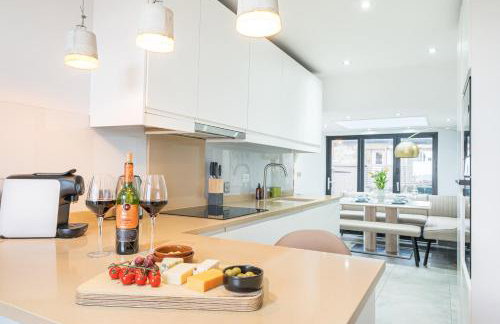 Luxurious & modern on-the-beach family retreat - Foto 16