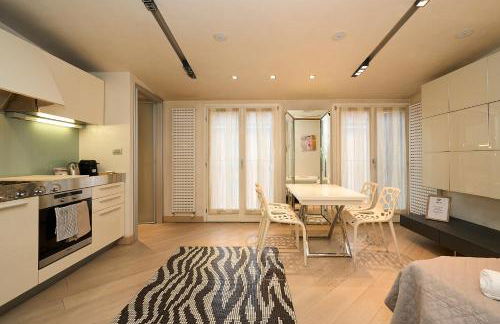 Luxury House - 2 Minutes Walk from Central Station - Photo 2