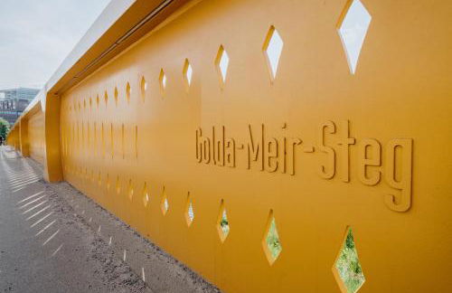 Homely Berlin - New Build , near River , Main Station , Family & Business - Photo 50