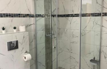 Spacious Apartment, steps away from Heaton Park - Foto 10