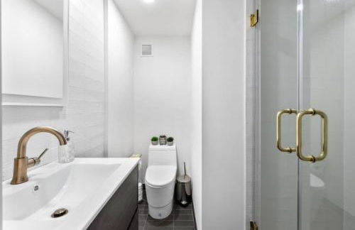 3BR Penthouse with Massive Private Rooftop - Foto 13