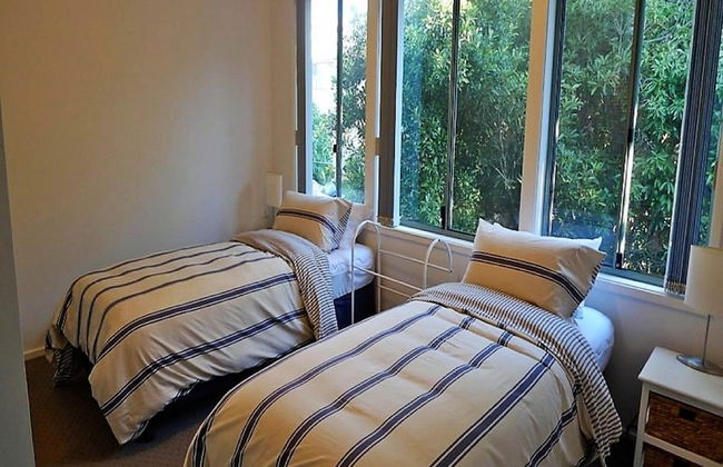 On the Beach at Fingal Bay - Foto 3