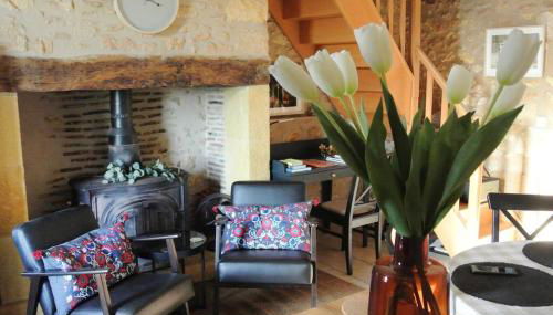 The Street of the Singing Bird. - Foto 2