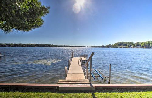 Benton Harbor Lake House with Dock and Fire Pit! - Foto 28