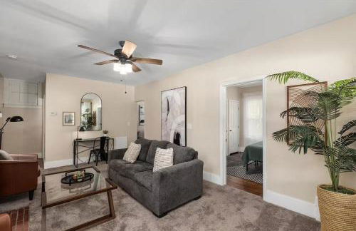 Bright and Newly Remodeled Apartment Near EMU 1 apts - Foto 7