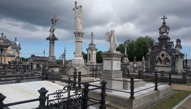 Tombe de l'architecte Manuel del Busto