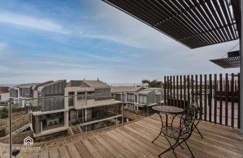 Quaint & Chic Seaside Villa - Foto 26