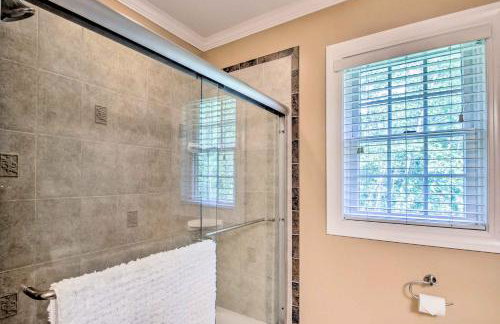 Readfield Retreat with Lake Maranacook Views! - Foto 17