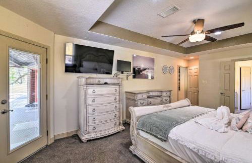 Waterfront Family Home with Patio in Hitchcock - Foto 12