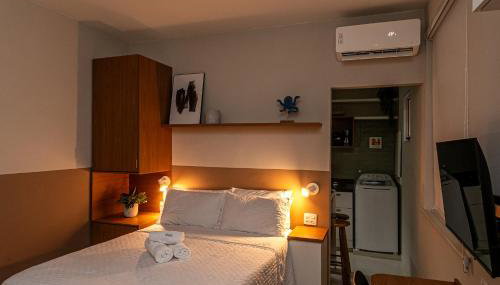 Studio Moderno e aconchegante a 100m do metrô, 700m da Praia e do Aterro do Flamengo, conforto e tranquilidade no coração do Rio! - Foto 4, wardrobe