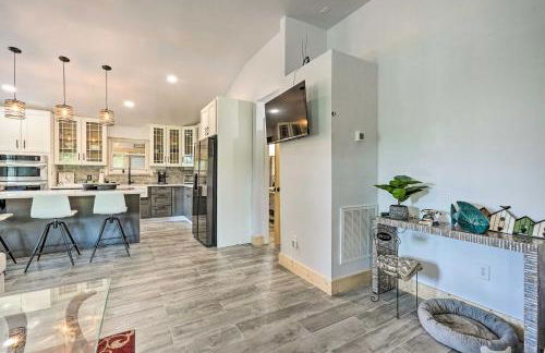 Modern Moncks Corner Home with Fenced Backyard! - Foto 5