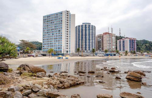 APARTAMENTO, ATÉ 4 PESSOAS,20 Metros da PRAIA do SONHO, PÉ NA AREIA,100 MB WI-FI - Foto 27