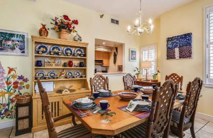 Trumans Hideaway by AvantStay Top Location w Patio BBQ Shared Pool Month Long Stays - Foto 6