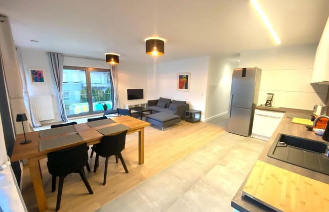 2 Bedrooms Flat in Center with Parking - Photo 15