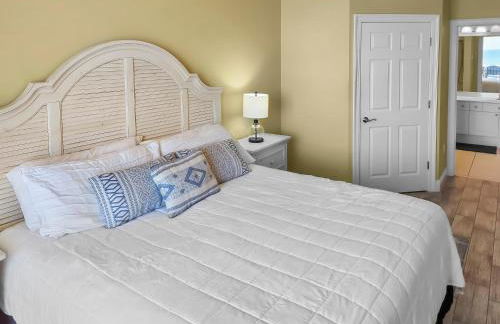 SMP 208 - Stunning 3 Bedroom Beachfront Condo! - Foto 17