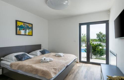 Holiday Home Villa EmMa mit 5 Schlafzimmern und beheiztem Pool by Interhome - Foto 4