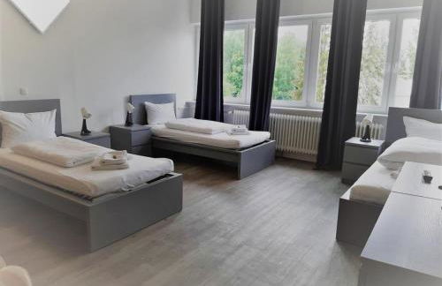 BoLA Ferienwohnung 8 Hamburg-Wandsbek 3 Betten, Küche, Bad - Foto 1