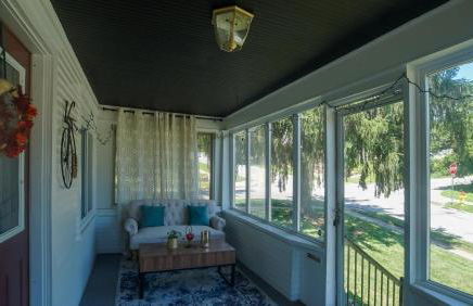 160inch Home Movie Theater- Great for movie night! - Foto 40