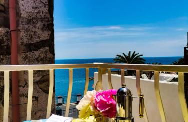 Francesca House - Photo 6