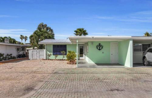 Villa Bella Newly Remodeled With Private Dock and Pool & Cabana Club Access - 7 night minimum stay - Foto 3