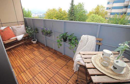 Cozy Apartment with Balcony - Foto 15