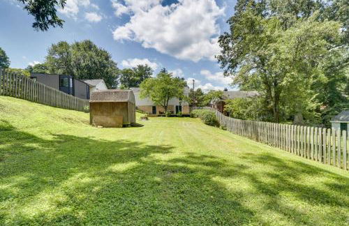 Charming Retreat in Charlottesville with Deck! - Foto 27