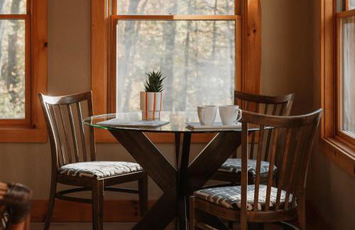 Secluded Catskills 3BR with Hot Tub & Roof Deck - Foto 19
