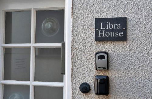 Finest Retreats - Centre View - Photo 24