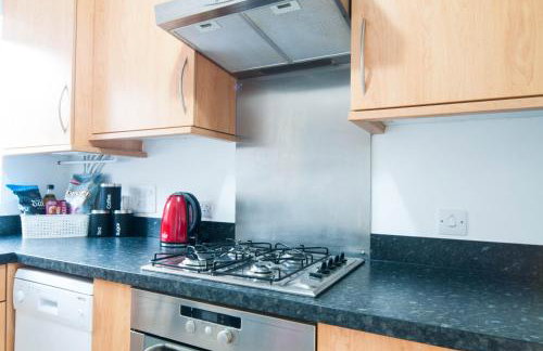 The Dakota - next to East Midlands Airport - Photo 12