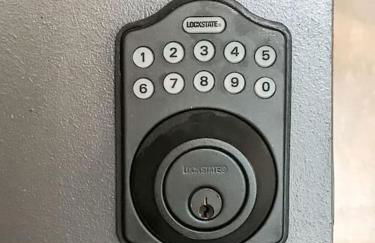 HOLLY SECOND FLOOR 2 King Beds - Photo 16