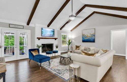 Lakefront, Saltwater Pool, Backyard Oasis, Private Dock, Home Gym - Foto 55