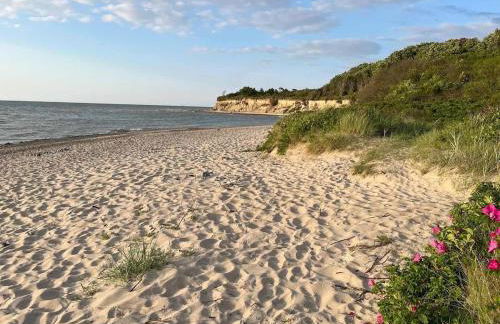 HausLIEBLINGSPLATZ - am Meer - Luxus Villa mit 4 Schlafzimmern, 3 Badezimmern Sauna, Kamin, Weber-Grill und Wallbox - Foto 2