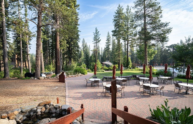 Wolfe by Avantstay 5mins Northstar w Hot Tub Fireplace 2 Private Decks - Photo 38