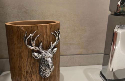 SEAL of Deer - Castle View - 5 minute walk to the Beach - Photo 9