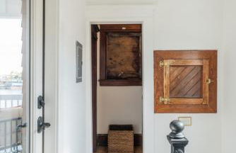 The Capone House-Historic Bayfront Home w/hot tub - Foto 4