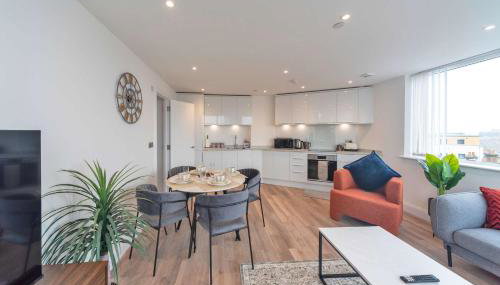 Bright 2BR Apartment at Trinity Point - Foto 3