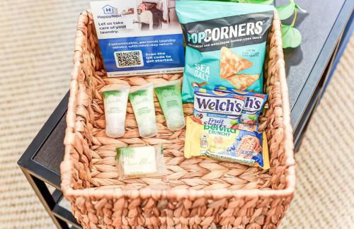 HEART of OLD TOWN Historic 2 BR Walk to KING ST - Foto 30