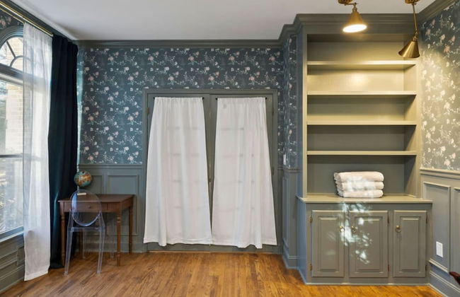 Elegant Spring Stay on Peaceful Retreat - Photo 51