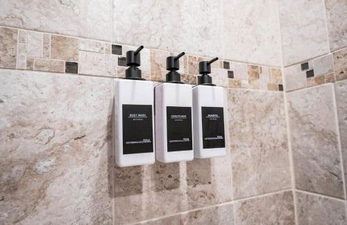 Modern Stay on Green Valley - 2.5 Mi to Downtown - Foto 8