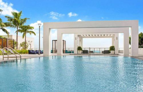 BRAND NEW TOP FLOOR IN THE HEART OF MIAMI - Foto 15